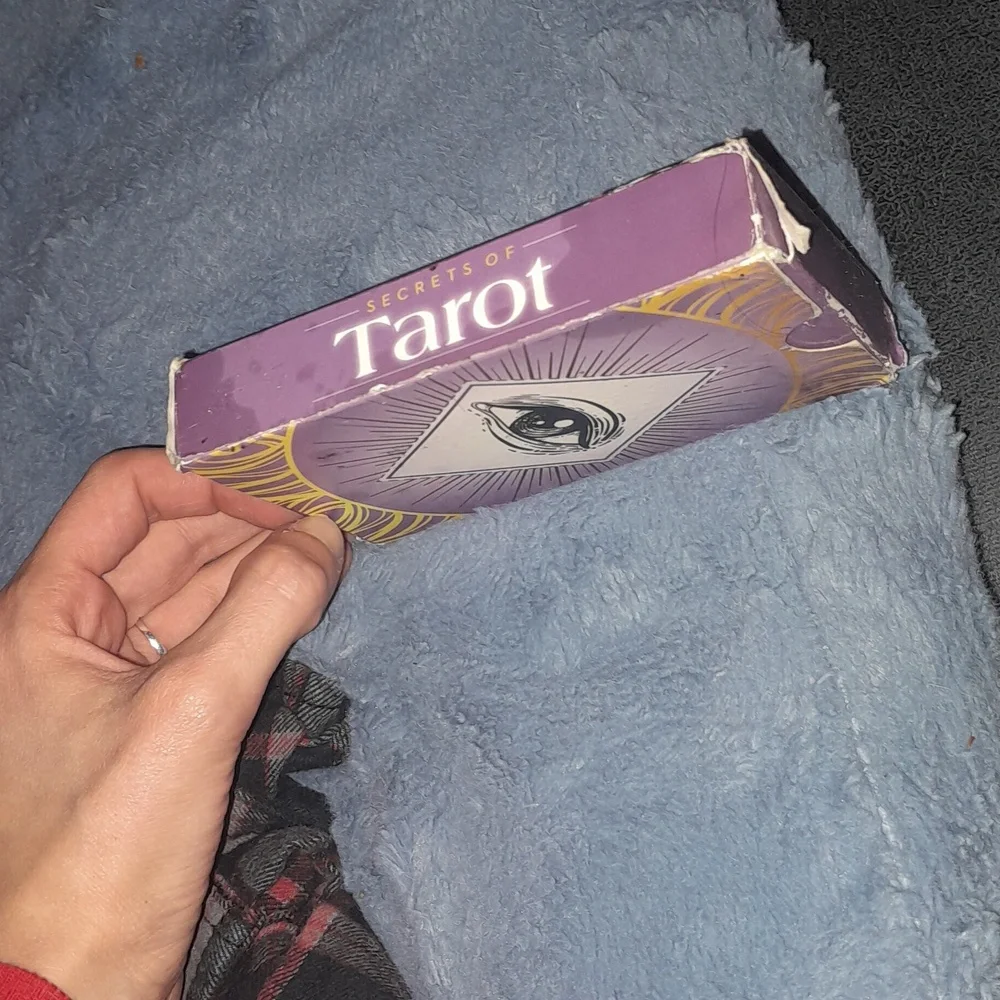 Tarot cards - Picture 2 of 5